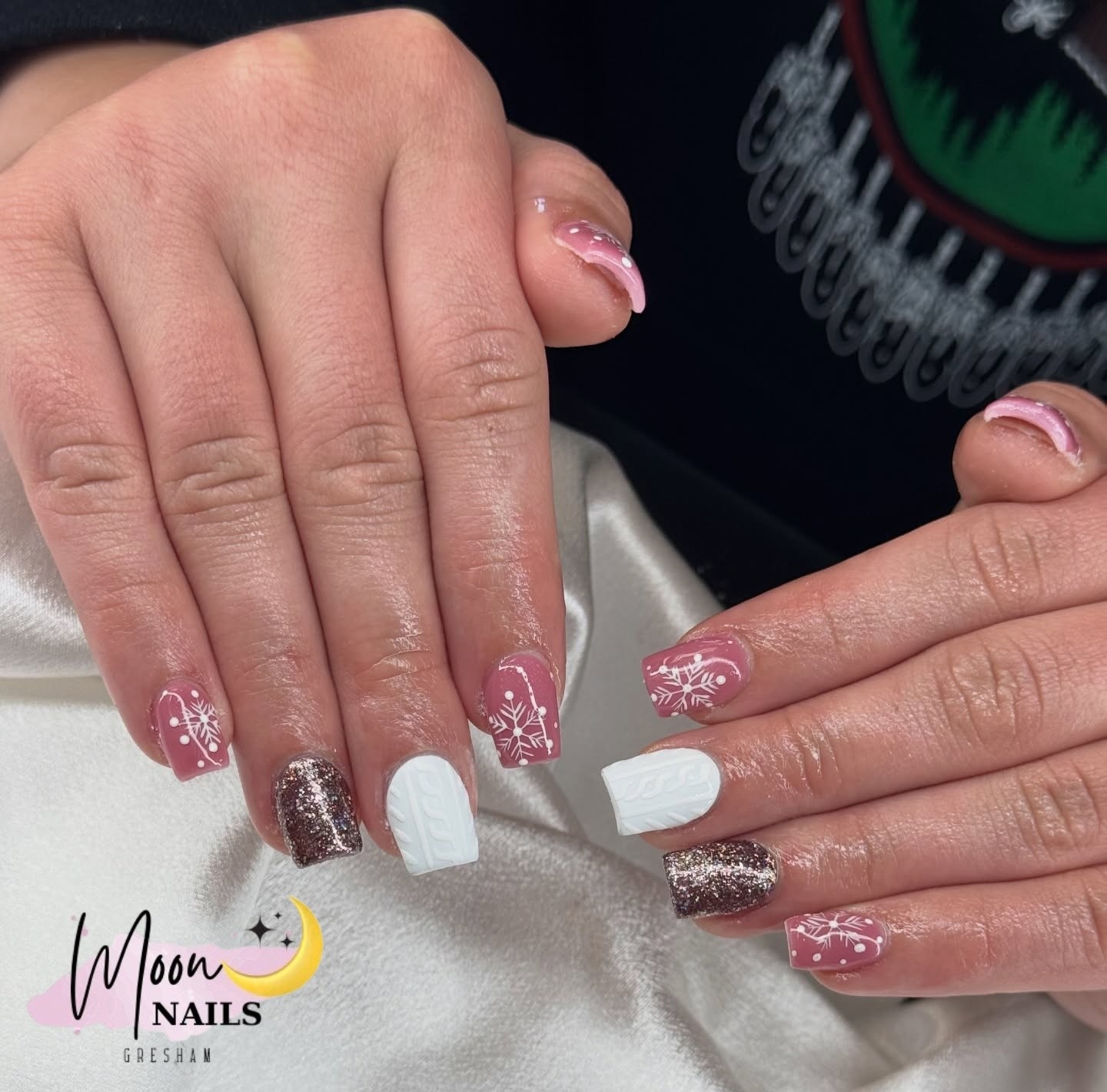 Moon Nails Salon near me Gresham, OR 97080